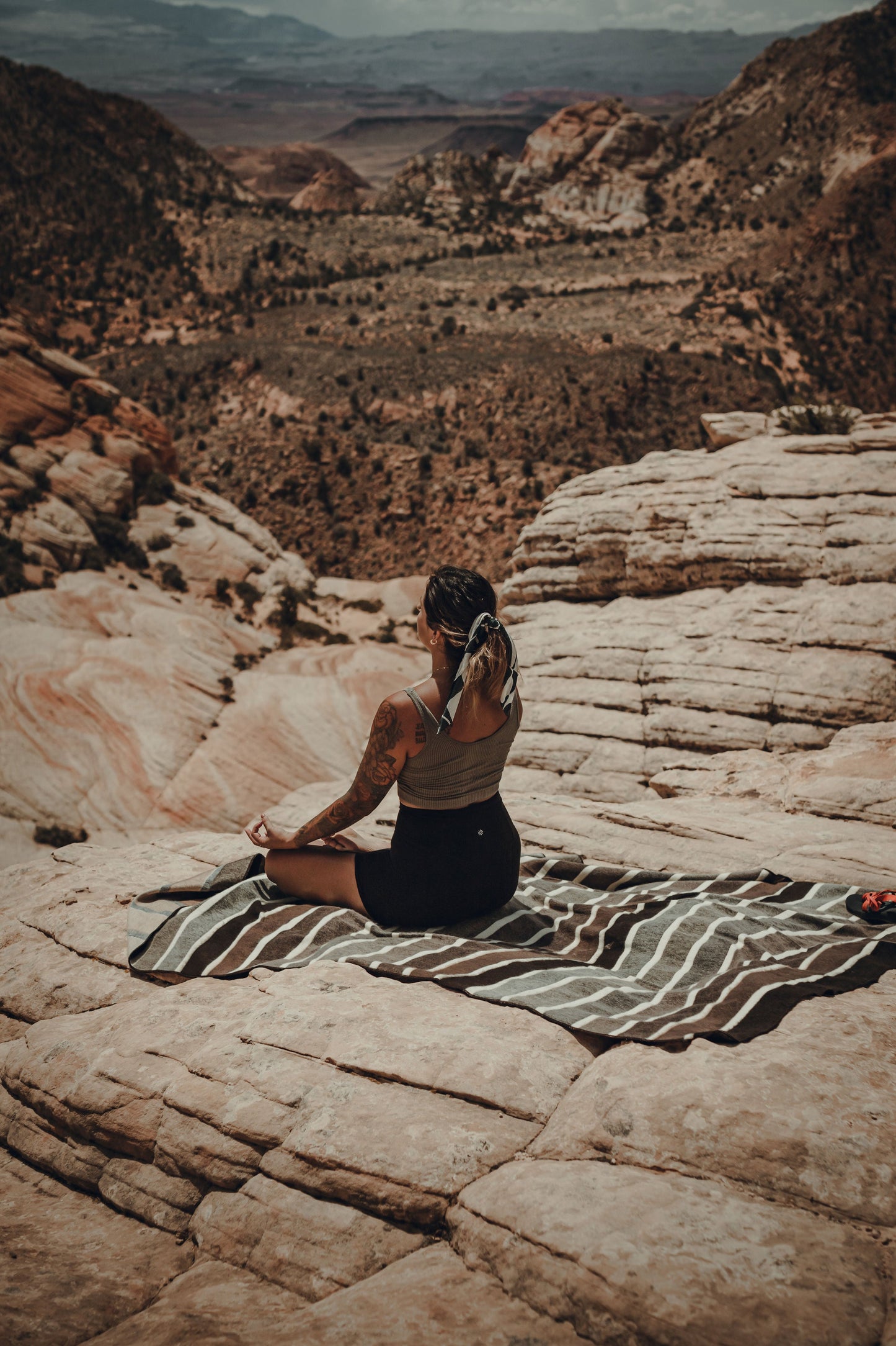 100% Recycled Handmade Caminante Blanket In Dusty Rose